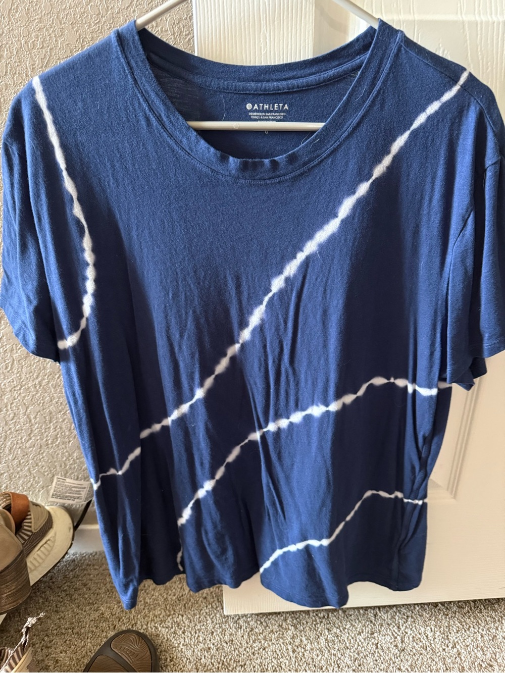 Athleta Blue Tie-Dye Short Sleeve Tee